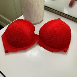 LNC -Talla Red Lace Bra